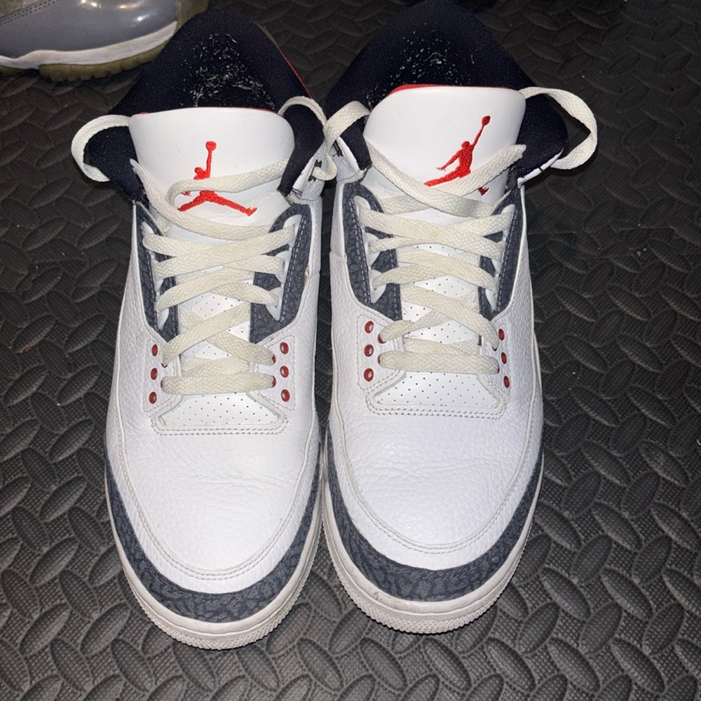 Jordan’s 3s